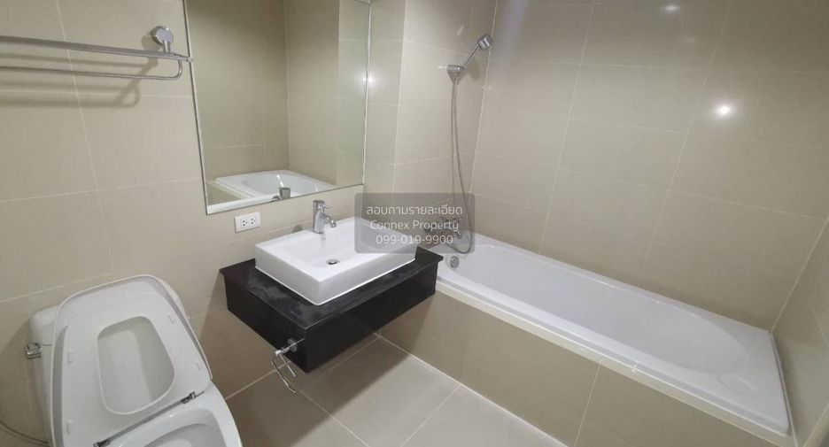 Condo en alquiler de 3 habitaciones en Huai Khwang, Bangkok
