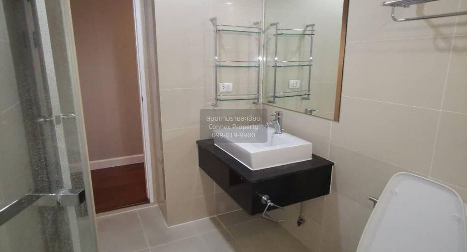 Condo en alquiler de 3 habitaciones en Huai Khwang, Bangkok