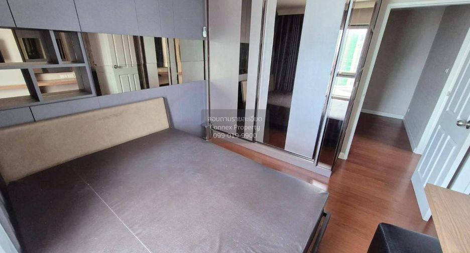 For rent 3 ベッドルーム condo in Huai Khwang, Bangkok