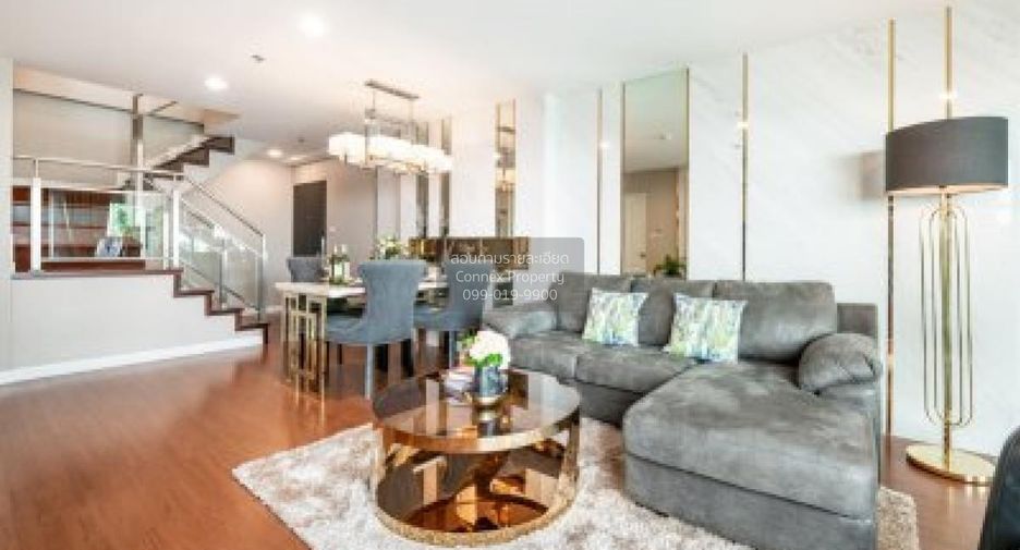 For rent 3 bedrooms condo in Huai Khwang, Bangkok