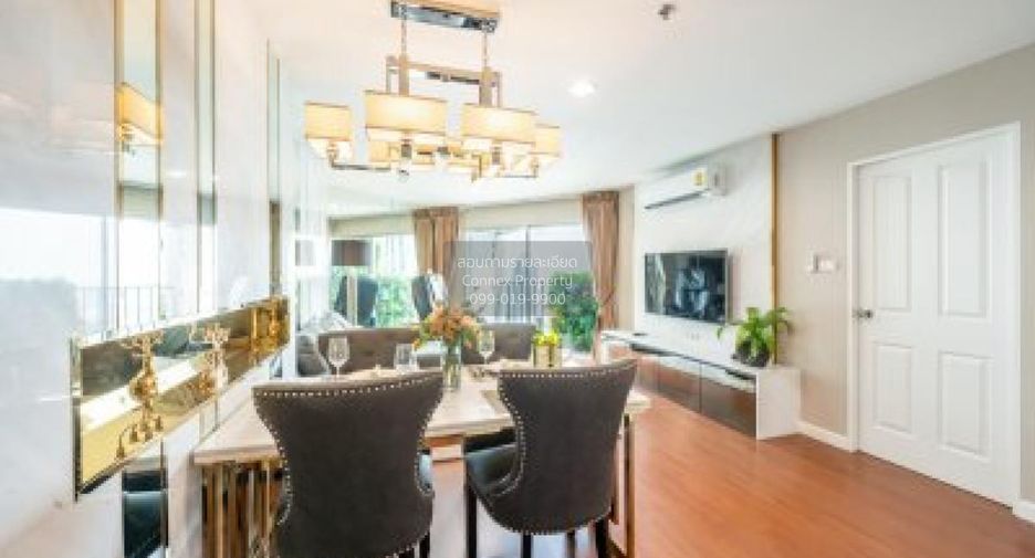 For rent 3 bedrooms condo in Huai Khwang, Bangkok