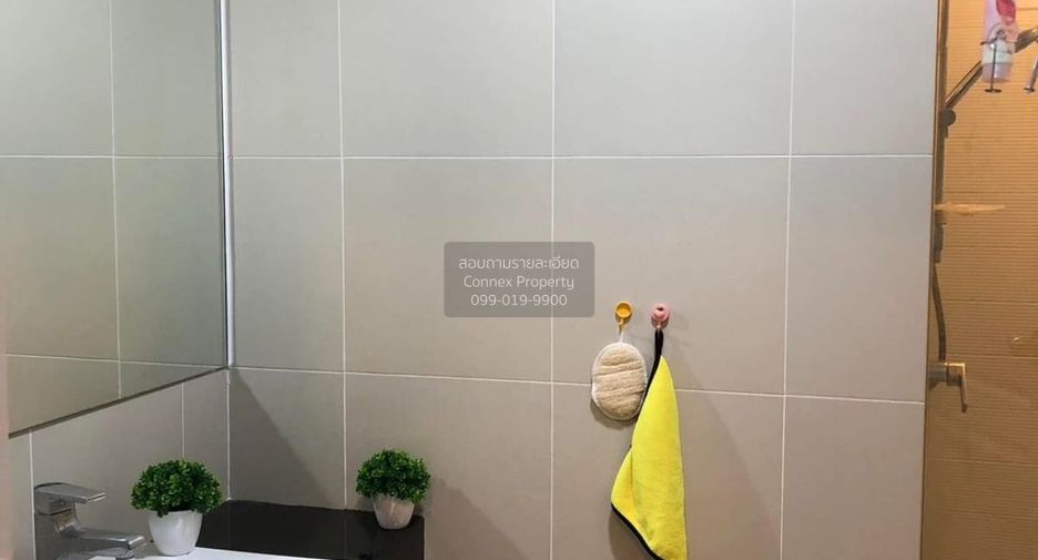 For rent 3 bedrooms condo in Huai Khwang, Bangkok