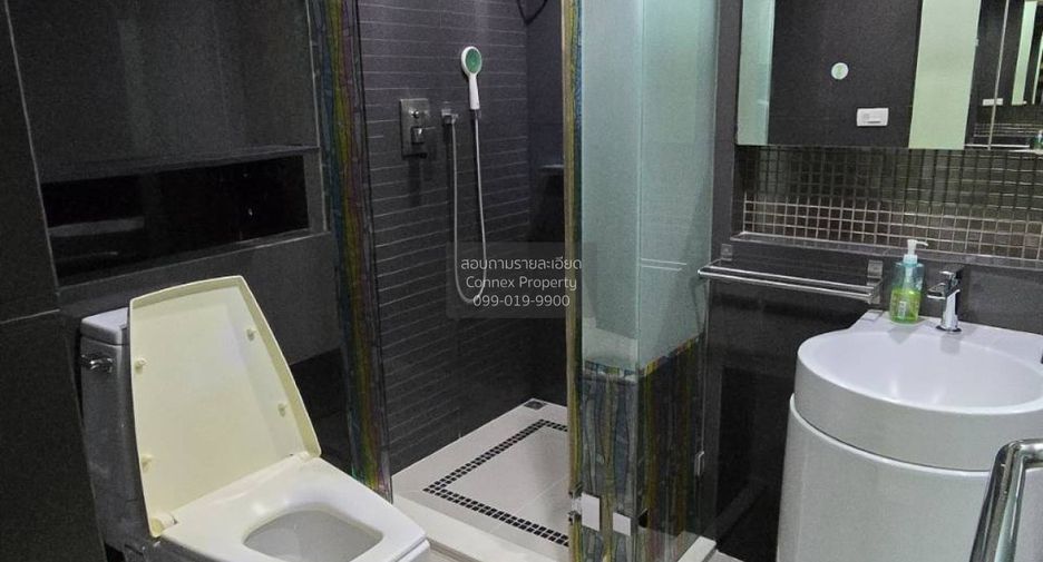For rent 2 bedrooms condo in Phaya Thai, Bangkok