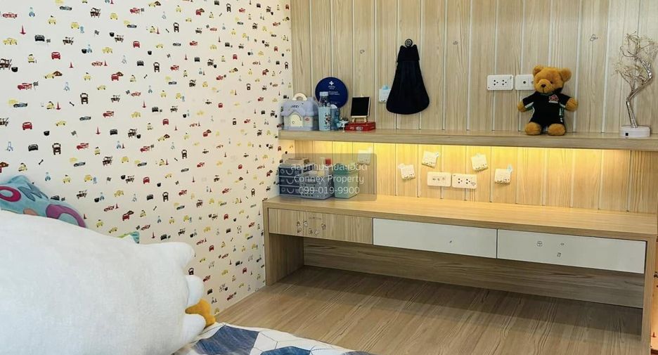 Casa en alquiler de 3 habitaciones en Chom Thong, Bangkok
