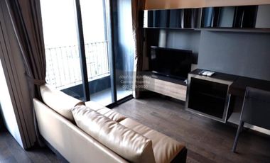 Wohnung zur Miete mit 1 Zimmer in Pathum Wan, Bangkok