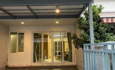 For rent 3 ベッドルーム townhouse in Wang Thonglang, Bangkok