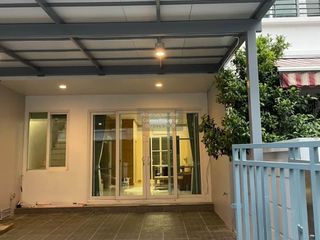 For rent 3 ベッドルーム townhouse in Wang Thonglang, Bangkok
