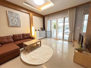 For rent 3 ベッドルーム townhouse in Wang Thonglang, Bangkok