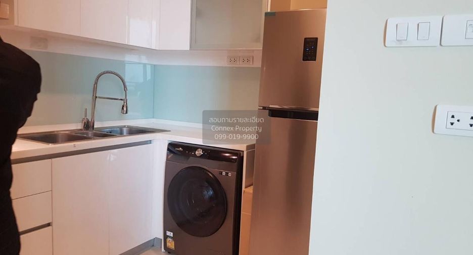 Condo en alquiler de 3 habitaciones en Khlong Toei, Bangkok