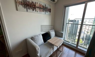 Wohnung zur Miete mit 1 Zimmer in Huai Khwang, Bangkok