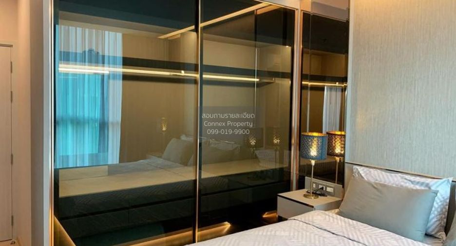 For rent 2 bedrooms condo in Huai Khwang, Bangkok