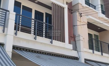 For rent 3 ベッドルーム townhouse in Wang Thonglang, Bangkok