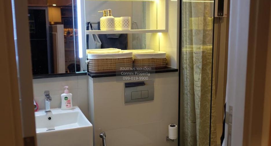 For rent 2 bedrooms condo in Sathon, Bangkok