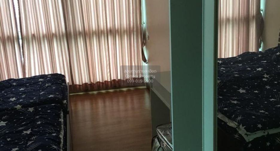 For rent 2 bedrooms condo in Bang Rak, Bangkok