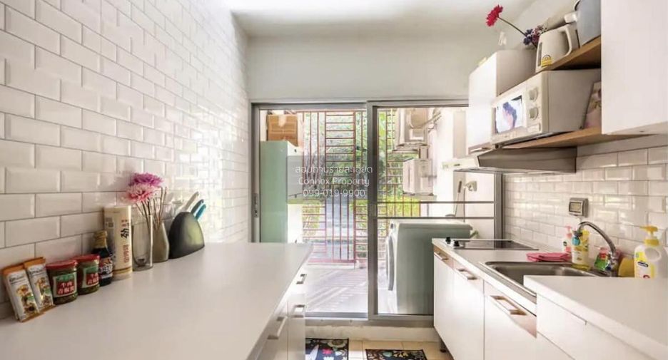 Condo en alquiler de 2 habitaciones en Bang Kapi, Bangkok