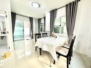 Casa en alquiler de 3 habitaciones en Lat Krabang, Bangkok