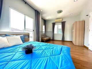 Casa en alquiler de 3 habitaciones en Lat Krabang, Bangkok