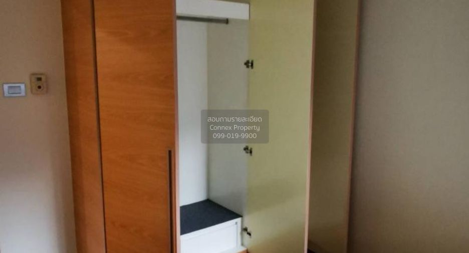 For rent 2 bedrooms condo in Pathum Wan, Bangkok
