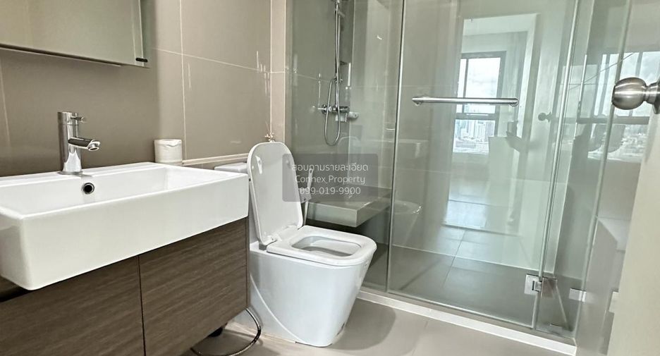 Condo en alquiler de 2 habitaciones en Huai Khwang, Bangkok