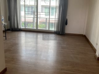 Reihenhaus zur Miete mit 3 Zimmer in Chom Thong, Bangkok