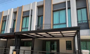 出租 3 卧室 联排别墅 在 Bang Phli, Samut Prakan