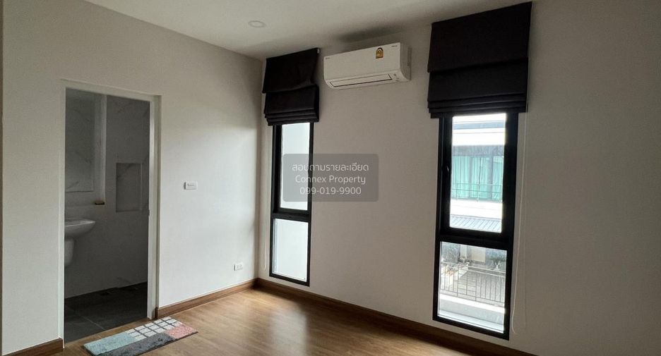 For rent 4 bedrooms house in Mueang Pathum Thani, Pathum Thani