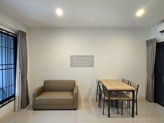 出租 3 卧室 联排别墅 在 Bang Phli, Samut Prakan