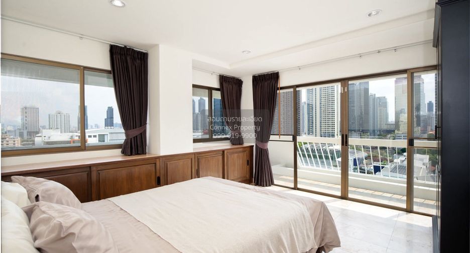 For rent 3 bedrooms condo in Watthana, Bangkok