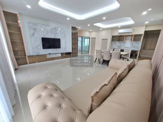 Casa en alquiler de 4 habitaciones en Lat Krabang, Bangkok