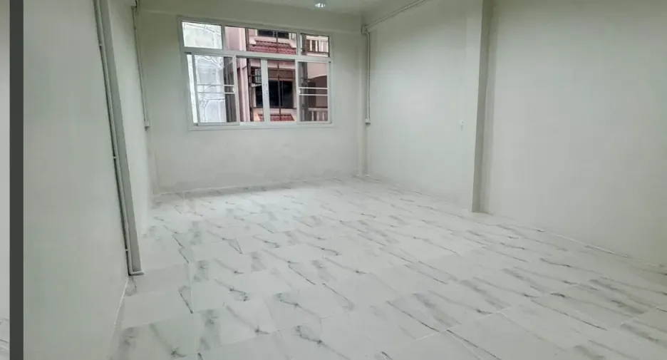 For rent 4 bedrooms townhouse in Sathon, Bangkok