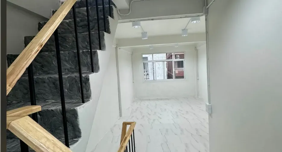 For rent 4 bedrooms townhouse in Sathon, Bangkok