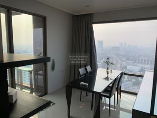 À louer 1 chambre condo à Yan Nawa, Bangkok