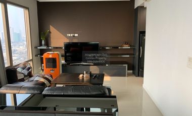 Condo en alquiler de 1 habitaciones en Yan Nawa, Bangkok