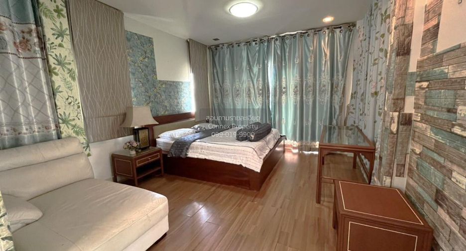 Casa en alquiler de 3 habitaciones en Khlong Sam Wa, Bangkok