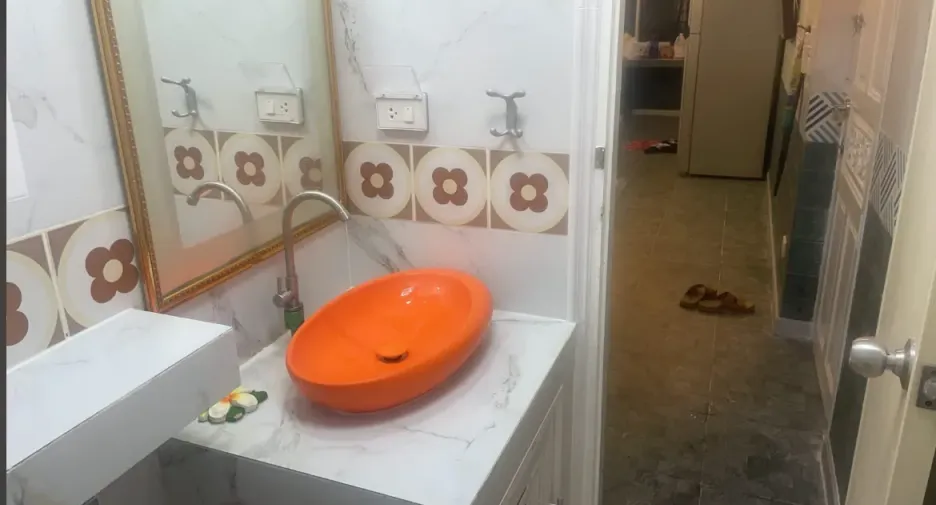 For rent 2 bedrooms condo in Chatuchak, Bangkok