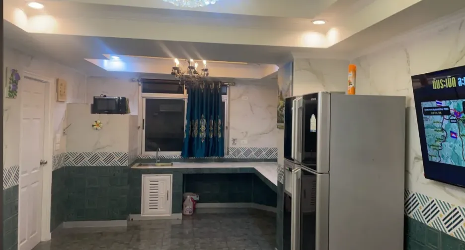 For rent 2 bedrooms condo in Chatuchak, Bangkok