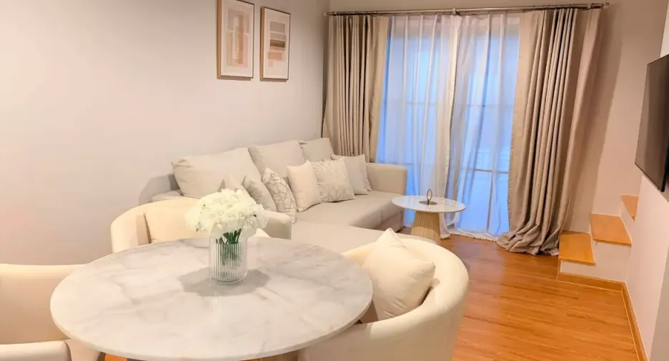 Casa en alquiler de 4 habitaciones en Prawet, Bangkok