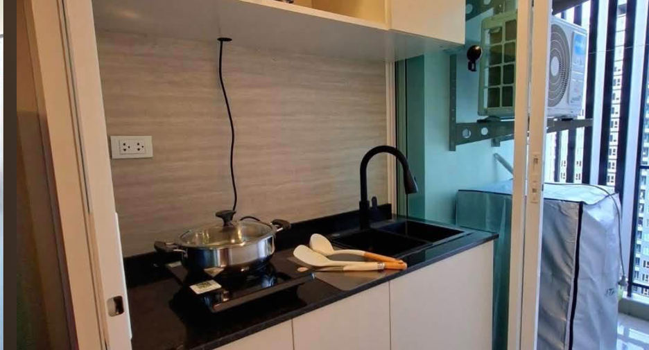 Condo en alquiler de estudio en Bang Na, Bangkok