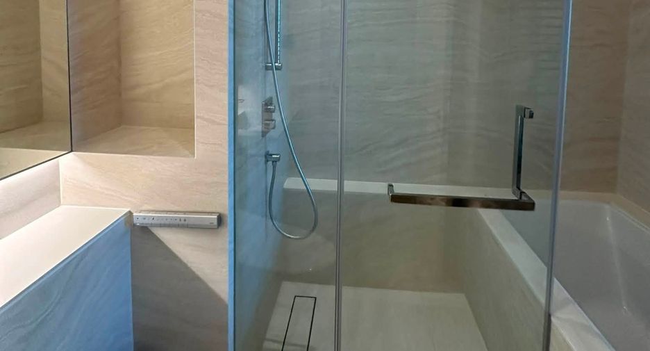 For rent 1 bed condo in Khlong Toei, Bangkok