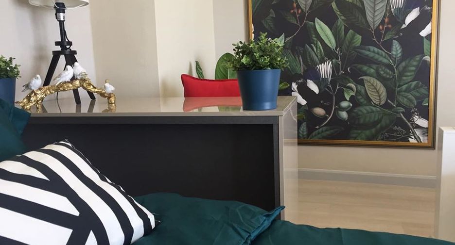 For rent 1 bed condo in Sathon, Bangkok