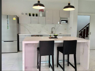 Haus zur Miete mit 4 Zimmer in Lat Phrao, Bangkok