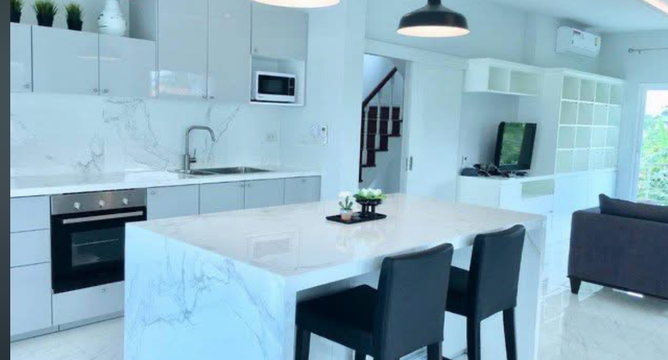 Haus zur Miete mit 4 Zimmer in Lat Phrao, Bangkok