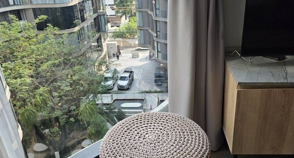 For rent 2 ベッドルーム condo in Khlong Toei, Bangkok