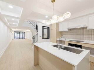 Reihenhaus zum Kauf mit 3 Zimmer in Watthana, Bangkok