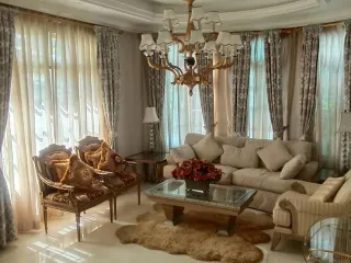 For sale and for rent 4 bedrooms house in Phra Khanong, Bangkok