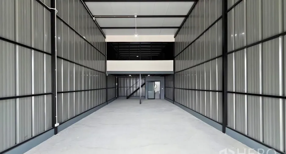 For rent warehouse in Suan Luang, Bangkok