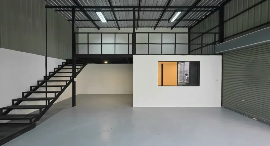 For rent warehouse in Suan Luang, Bangkok