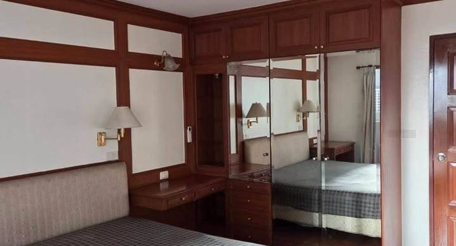 For sale 2 ベッドルーム condo in Watthana, Bangkok