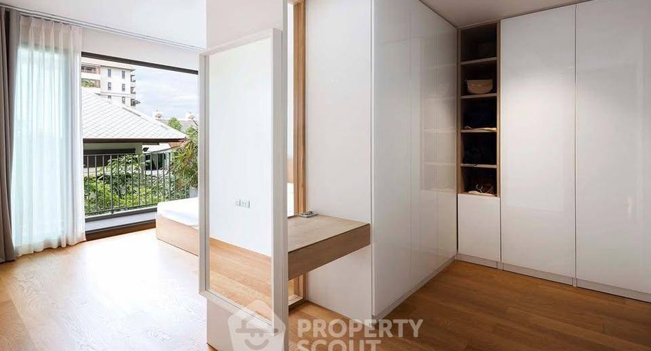 Condo en venta de 2 habitaciones en Yan Nawa, Bangkok