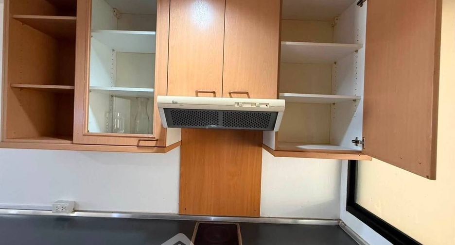 Wohnung zur Miete mit 2 Zimmer in Watthana, Bangkok